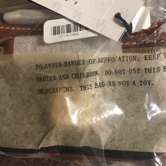 NEW Dooney & Bourke Pebble grain coin case NEW BNWT - Picture 8 of 8